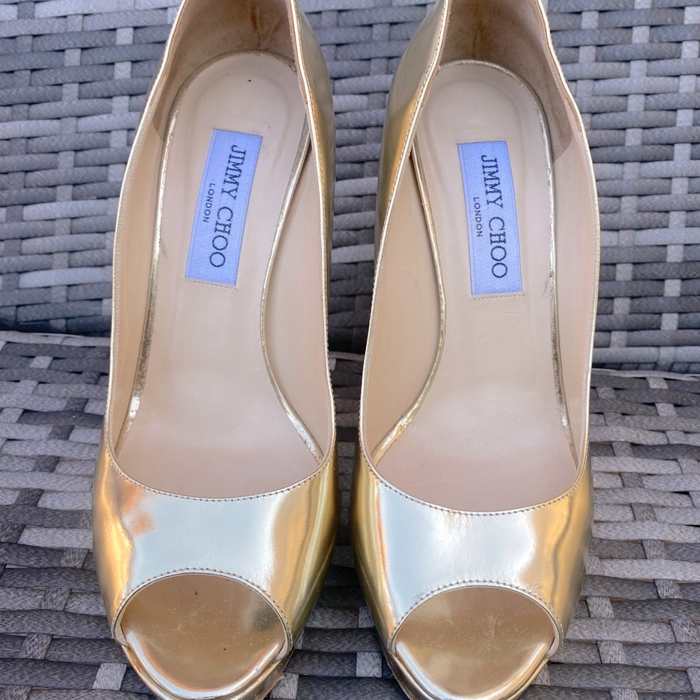 Jimmy Choo platform open toe pumps in gold color. Size 37. No box. Heel 5 inches